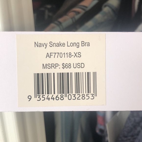 🌷SALE🌷All Fenix Snake Print Sports Bra - Picture 8 of 8